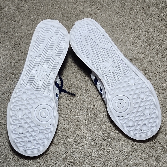 Adidas Nizza Dark Blue Sneakers with White Accents - Picture 10 of 10